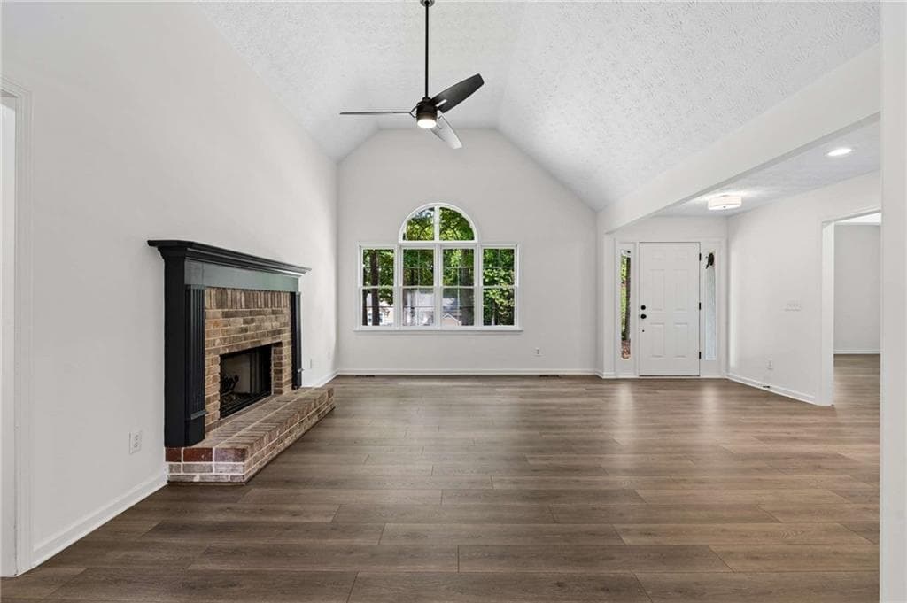 3 bedroom, 2 bathroom, 1,817 sq ft single family residence for sale at 8040 Wynfield Drive, Cumming, GA 30040 — photo 8