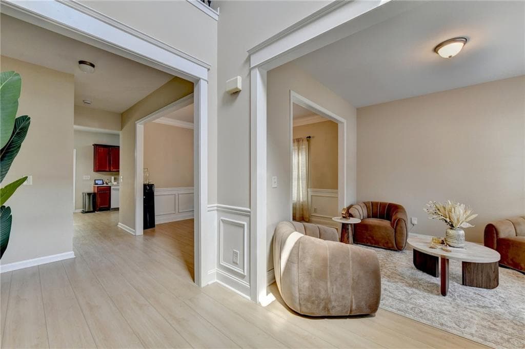 4 bedroom, 3 bathroom, 2,424 sq ft single family residence for sale at 4351 Suwanee Brook Court, Buford, GA 30518 — photo 4