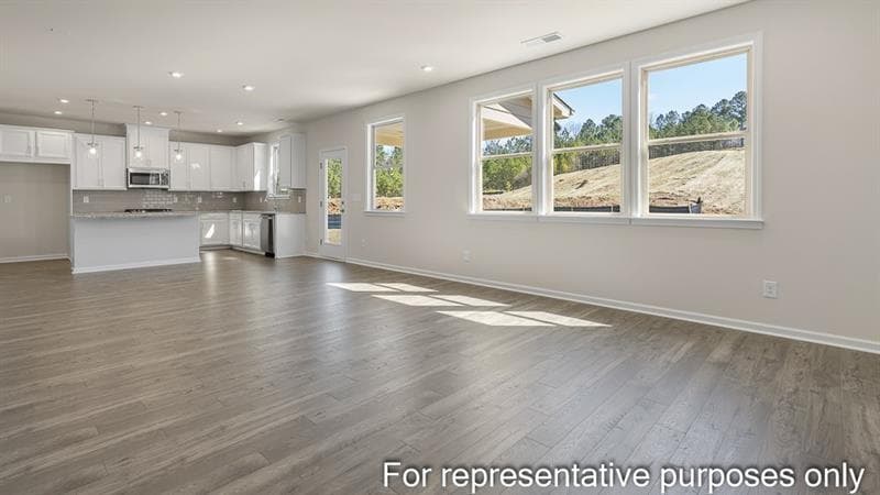 4 bedroom, 3 bathroom, 3,504 sq ft single family residence for rent at 3990 Alderstone Drive, Flowery Branch, GA 30542 for $2,500 a month — photo 7