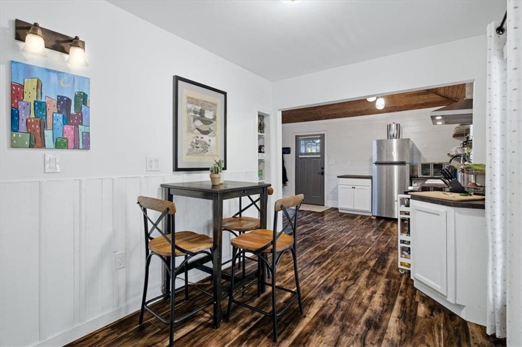 3 bedroom, 2 bathroom, 1,038 sq ft single family residence for sale at 1945 NW Baker Road, Atlanta, GA 30318 — photo 8