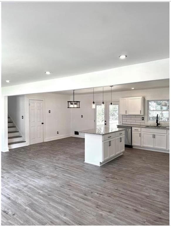 3 bedroom, 2 bathroom, 1,626 sq ft single family residence for sale at 3972 Emerald North Drive, Decatur, GA 30035 — photo 6
