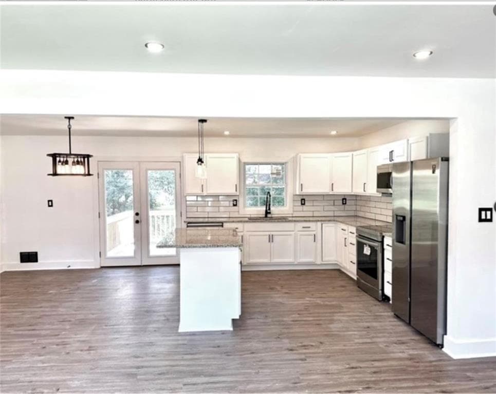 3 bedroom, 2 bathroom, 1,626 sq ft single family residence for sale at 3972 Emerald North Drive, Decatur, GA 30035 — photo 5
