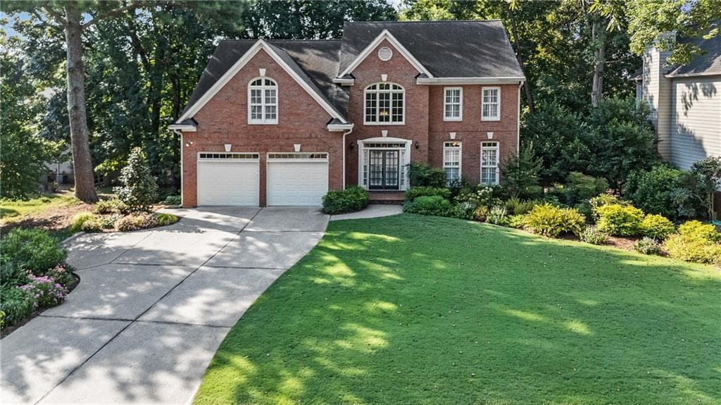 5 bedroom, 4 bathroom, 4,050 sq ft single family residence for sale at 5785 Millwick Drive, Johns Creek, GA 30005 — photo 5