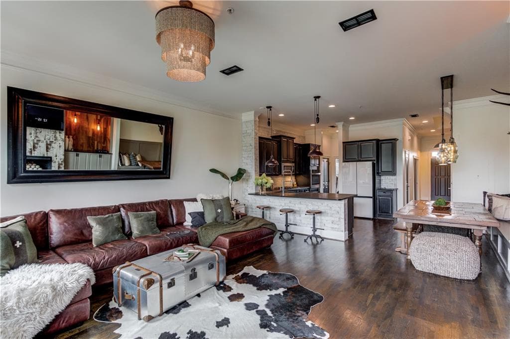 2 bedroom, 3 bathroom, 2,080 sq ft condominium for sale at 3930 Charleston Market Street 218, Suwanee, GA 30024 — photo 8