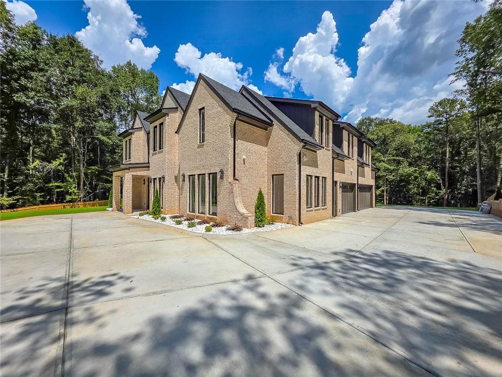 4 bedroom, 6 bathroom, 6,789 sq ft single family residence for sale at 925 Boss Hardy Road, Winder, GA 30680 — photo 4