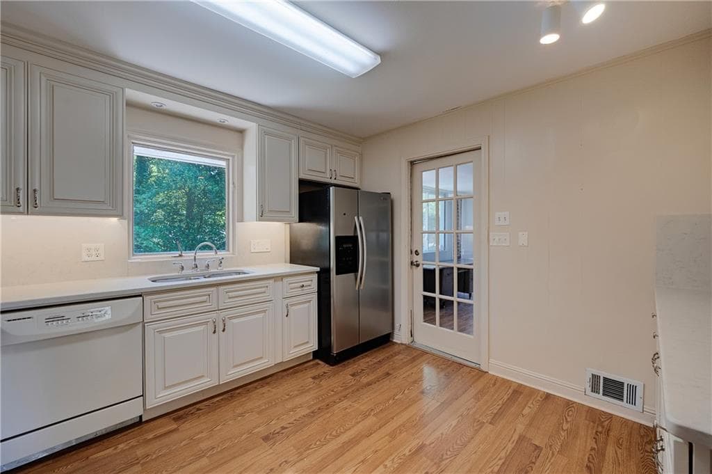 3 bedroom, 2 bathroom, 2,000 sq ft single family residence under contract at 3612 Hershey Lane, Tucker, GA 30084 — photo 10