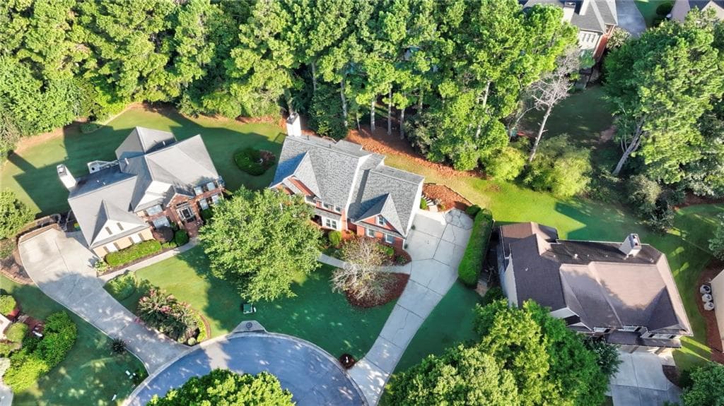 6 bedroom, 4 bathroom, 4,027 sq ft single family residence for sale at 605 Williston Way, Johns Creek, GA 30005 — photo 2