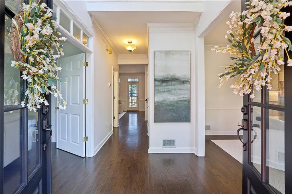 6 bedroom, 4 bathroom, 4,027 sq ft single family residence for sale at 605 Williston Way, Johns Creek, GA 30005 — photo 3