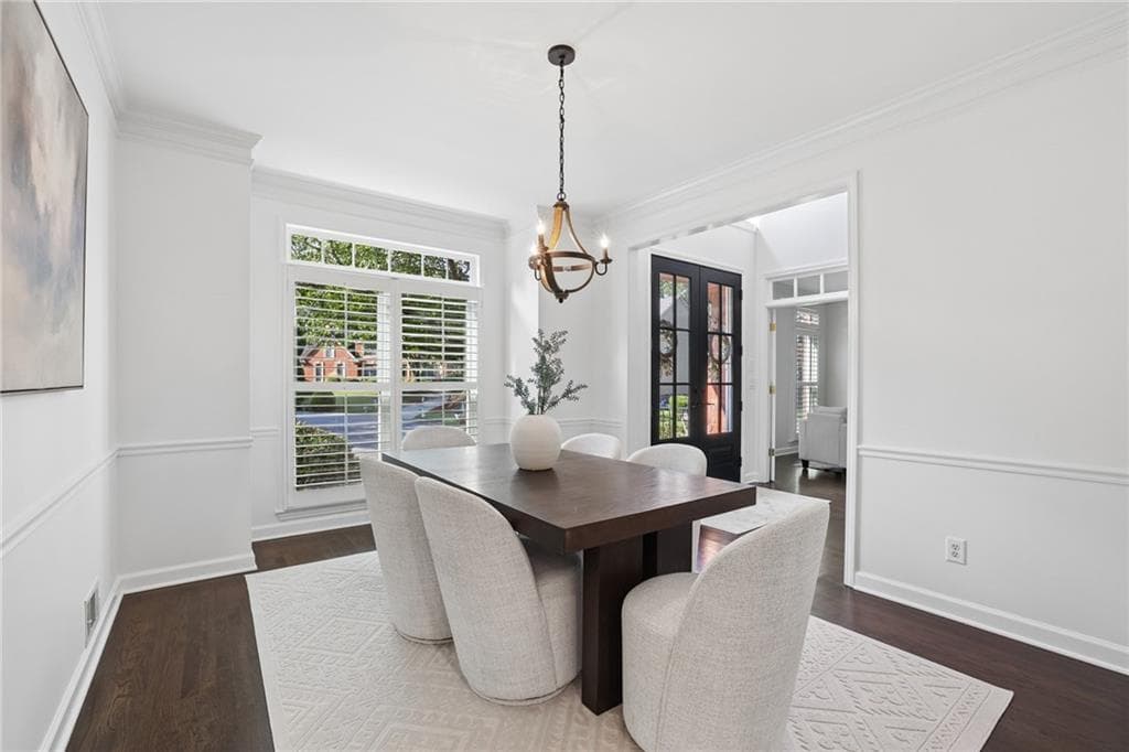 6 bedroom, 4 bathroom, 4,027 sq ft single family residence for sale at 605 Williston Way, Johns Creek, GA 30005 — photo 4