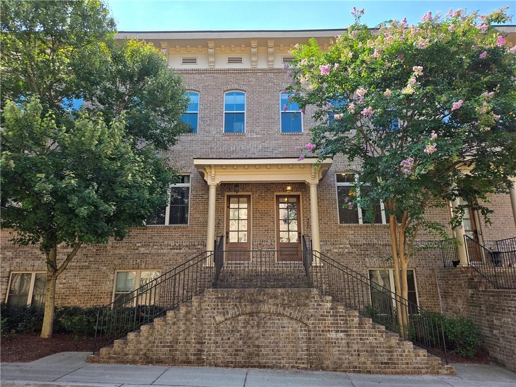 3 bedroom, 4 bathroom, 2,218 sq ft townhouse for rent at 482 Ansley Way, Atlanta, GA 30324 for $4,495 a month — photo 1 of 28
