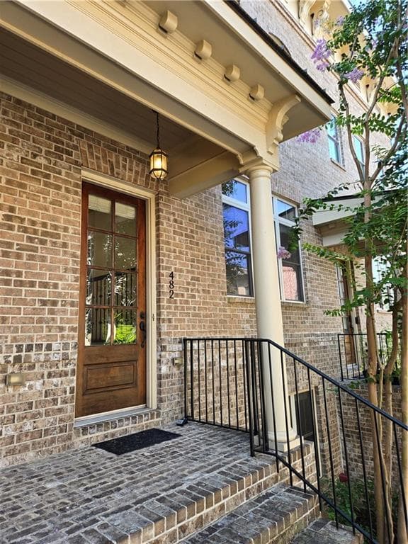 3 bedroom, 4 bathroom, 2,218 sq ft townhouse for rent at 482 Ansley Way, Atlanta, GA 30324 for $4,495 a month — photo 2