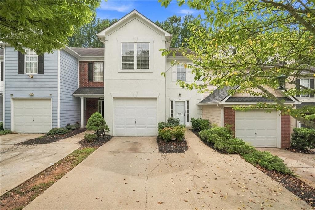 3 bedroom, 3 bathroom, 1,556 sq ft townhouse for sale at 2686 Waverly Hills Drive, Lawrenceville, GA 30044