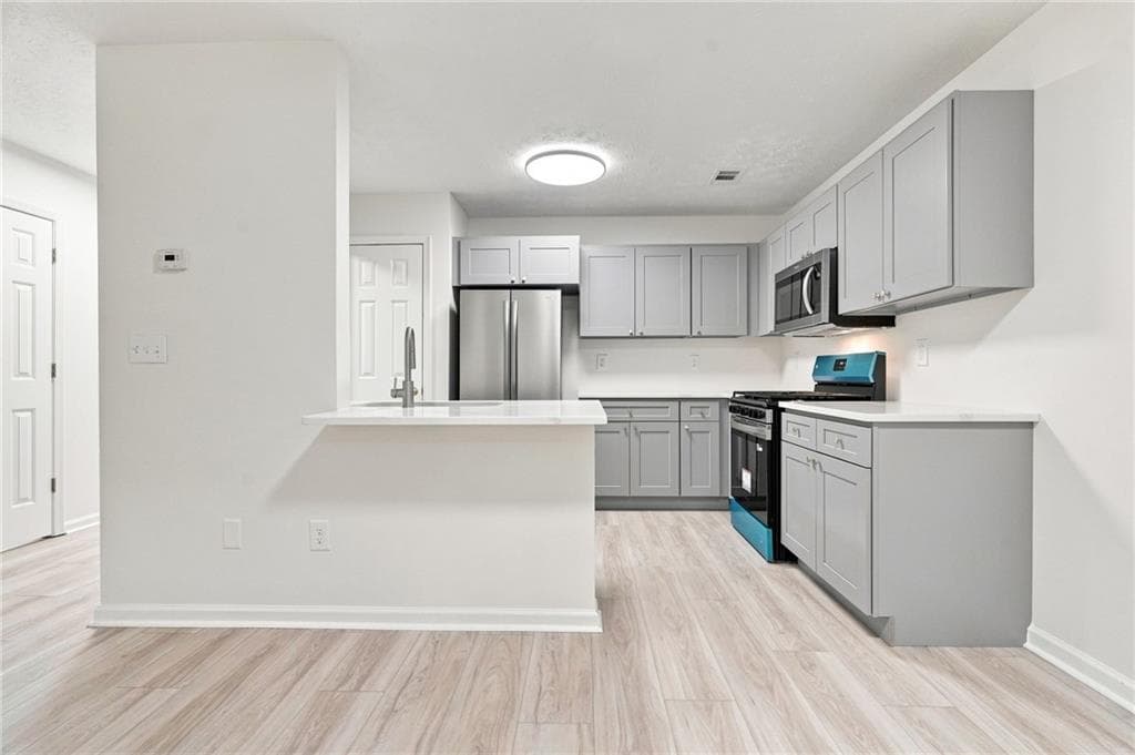 3 bedroom, 3 bathroom, 1,556 sq ft townhouse for sale at 2686 Waverly Hills Drive, Lawrenceville, GA 30044 — photo 9