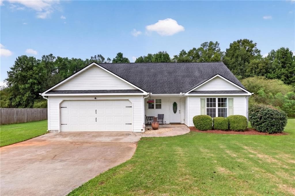 3 bedroom, 2 bathroom, 1,570 sq ft single family residence for sale at 112 Governor Lane, Temple, GA 30179