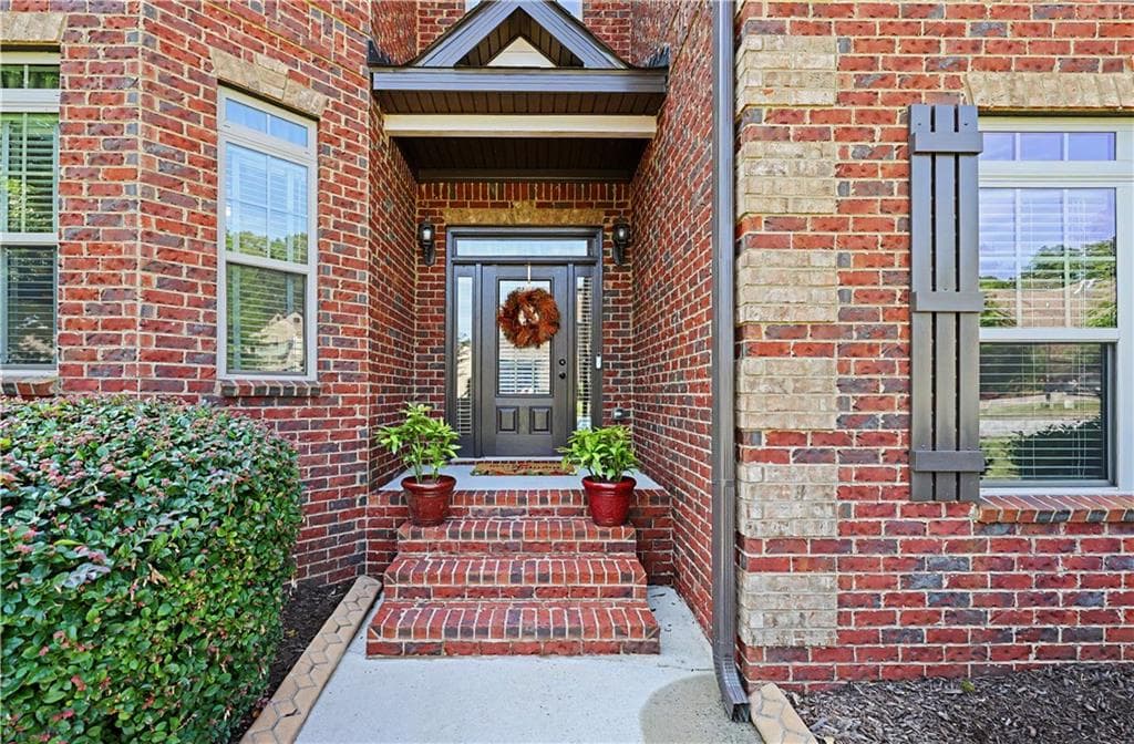 7 bedroom, 5 bathroom, 6,505 sq ft single family residence for sale at 264 Learwood Lane, Atlanta, GA 30349 — photo 3