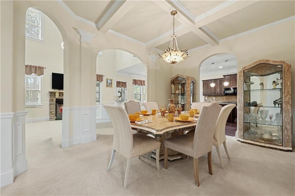 7 bedroom, 5 bathroom, 6,505 sq ft single family residence for sale at 264 Learwood Lane, Atlanta, GA 30349 — photo 5