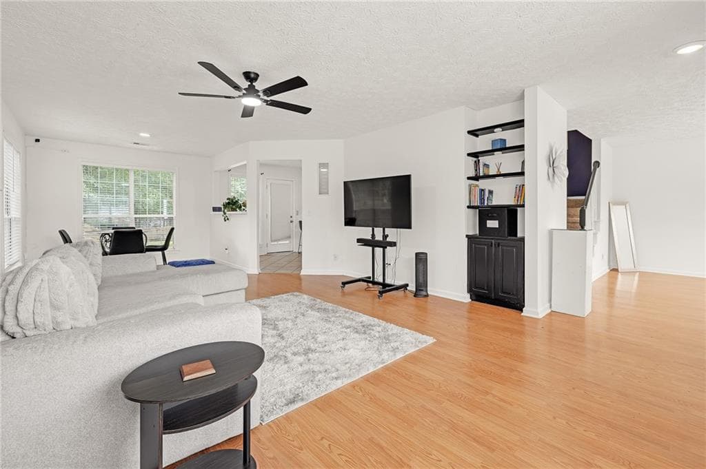 3 bedroom, 3 bathroom, 1,712 sq ft single family residence for sale at 3561 Plum Creek Trail, Kennesaw, GA 30152 — photo 5