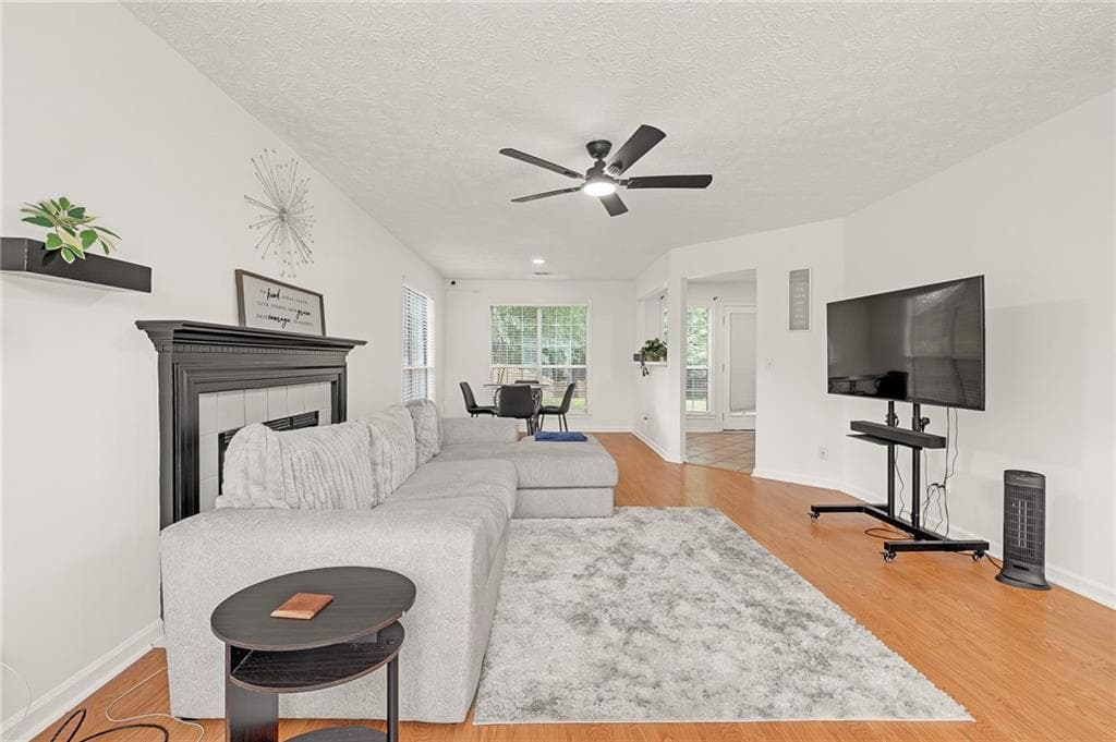 3 bedroom, 3 bathroom, 1,712 sq ft single family residence for sale at 3561 Plum Creek Trail, Kennesaw, GA 30152 — photo 6