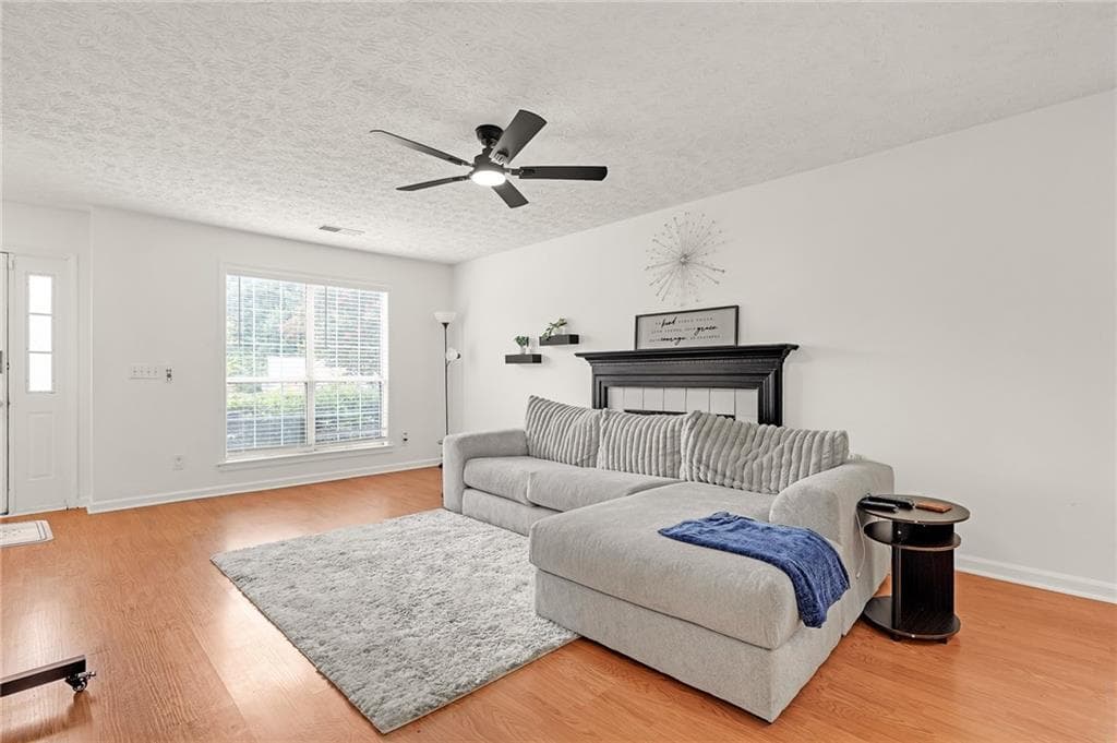 3 bedroom, 3 bathroom, 1,712 sq ft single family residence for sale at 3561 Plum Creek Trail, Kennesaw, GA 30152 — photo 8