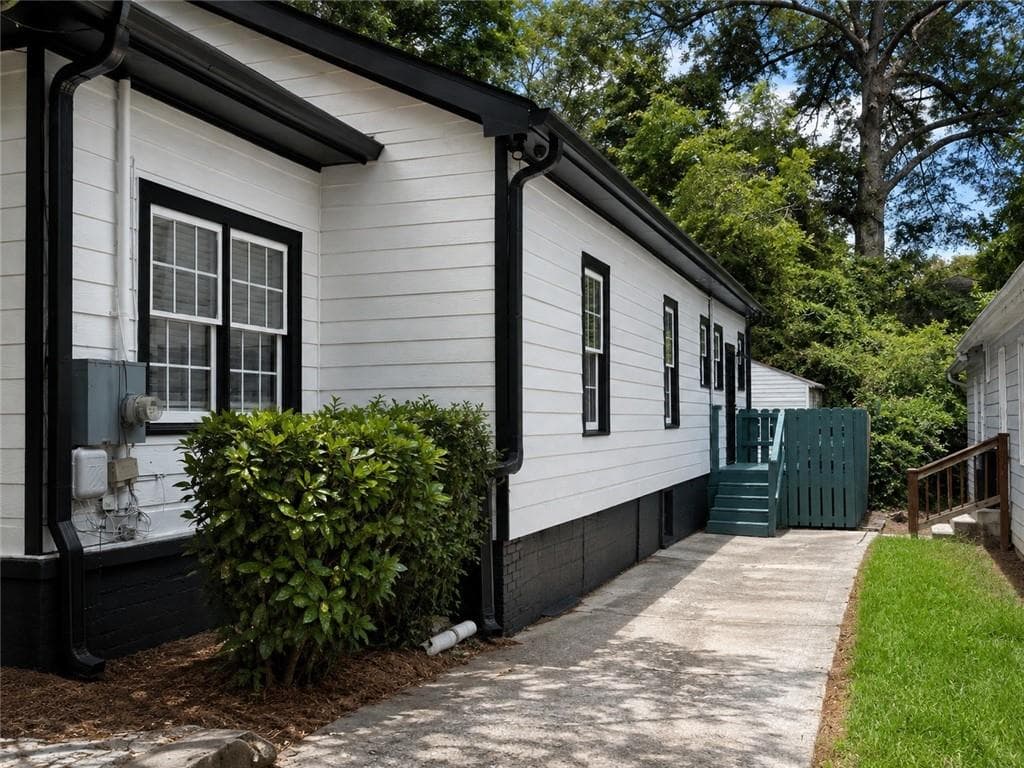 other for sale at 119 Ozone Street, Atlanta, GA 30314 — photo 4