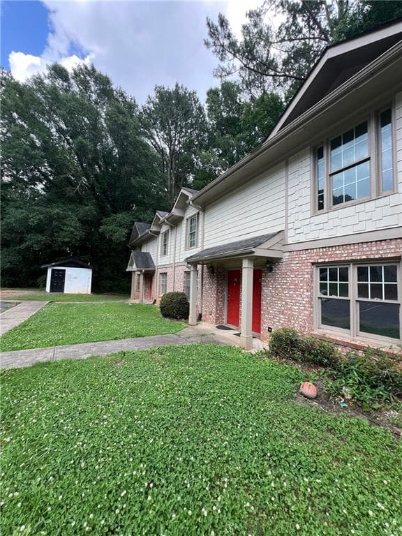 2 bedroom, 2 bathroom, 1,178 sq ft townhouse for sale at 1660 Stanton Road 4D, Atlanta, GA 30311 — photo 2
