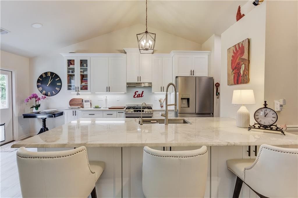 3 bedroom, 2 bathroom, 1,272 sq ft single family residence under contract at 1023 Laurel Green Lane, Sugar Hill, GA 30518 — photo 6
