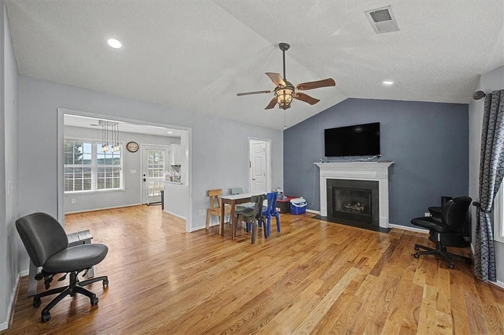4 bedroom, 3 bathroom, 2,026 sq ft single family residence for sale at 30 Indian Hills Drive, Rydal, GA 30171 — photo 3