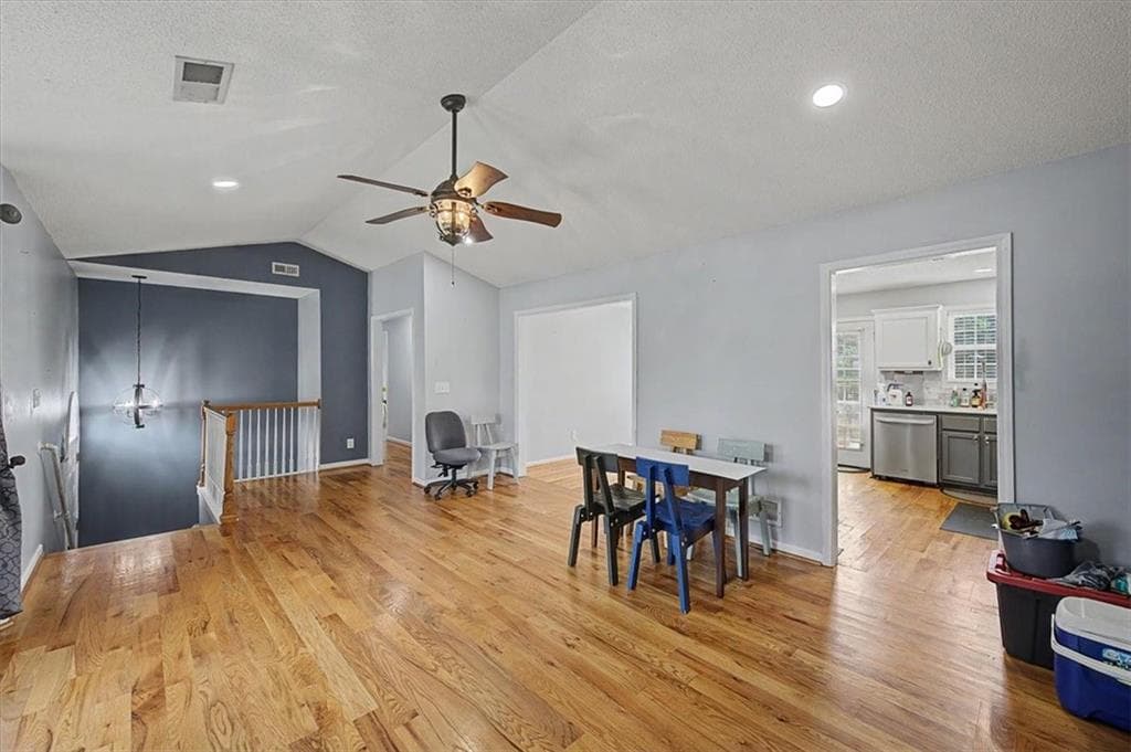 4 bedroom, 3 bathroom, 2,026 sq ft single family residence for sale at 30 Indian Hills Drive, Rydal, GA 30171 — photo 6