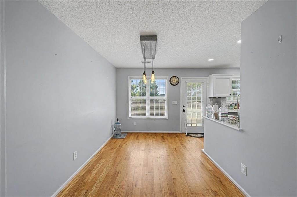 4 bedroom, 3 bathroom, 2,026 sq ft single family residence for sale at 30 Indian Hills Drive, Rydal, GA 30171 — photo 7