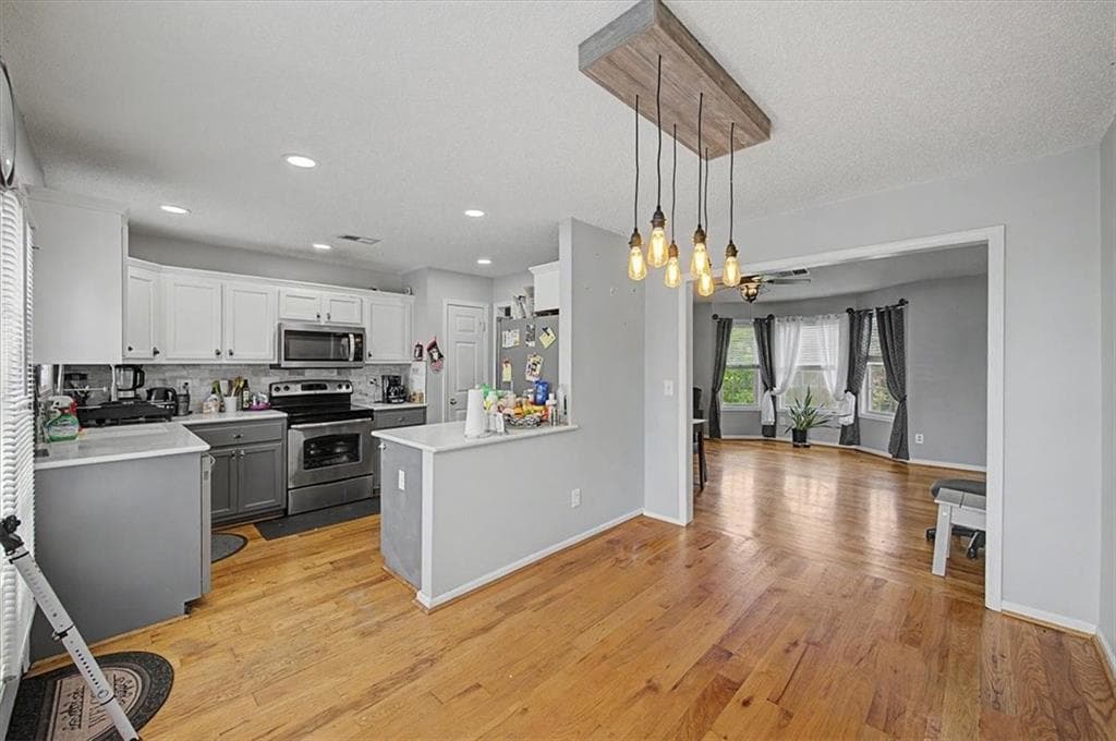 4 bedroom, 3 bathroom, 2,026 sq ft single family residence for sale at 30 Indian Hills Drive, Rydal, GA 30171 — photo 8