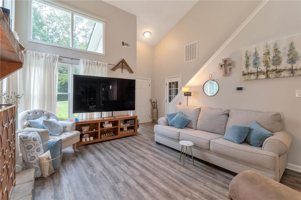 3 bedroom, 2 bathroom, 1,262 sq ft single family residence under contract at 146 Johns Bluff, Auburn, GA 30011 — photo 4