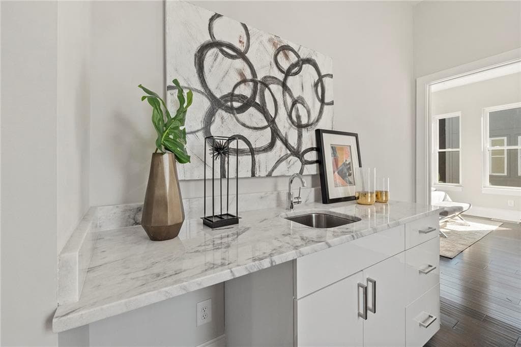 3 bedroom, 3 bathroom, 1,935 sq ft townhouse for sale at 456 Parkway Drive 14, Atlanta, GA 30308 — photo 4