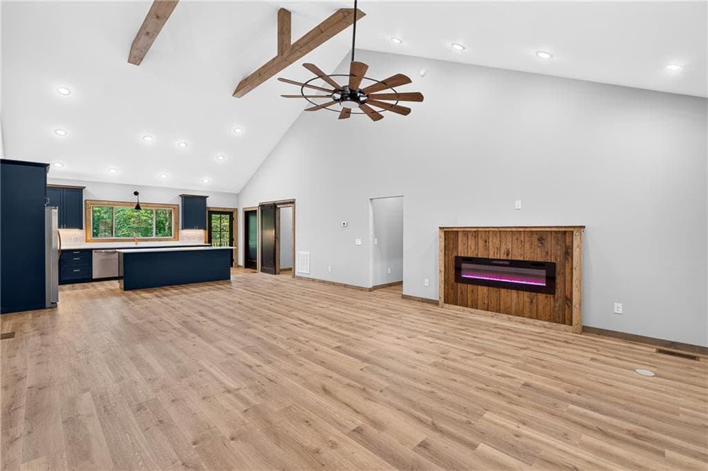 3 bedroom, 2 bathroom, 1,920 sq ft single family residence for sale at 1030 Old Flat Branch Rd, Ellijay, GA 30540 — photo 3