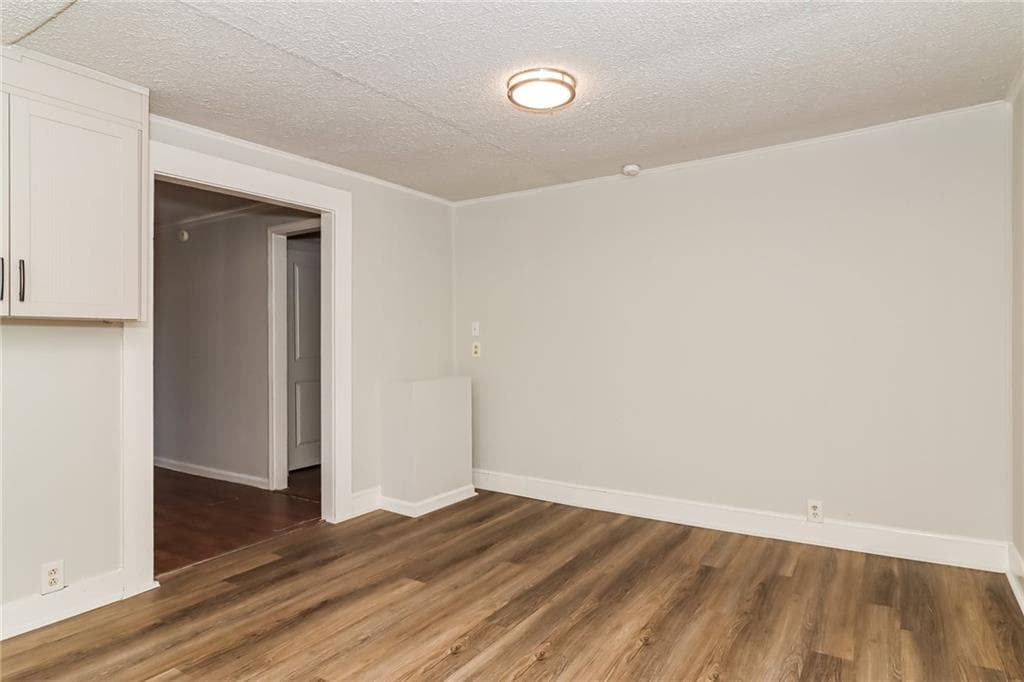 2 bedroom, 1 bathroom, 1,003 sq ft single family residence for sale at 2430 Us-41, Calhoun, GA 30701 — photo 9