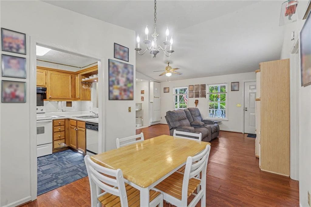 3 bedroom, 2 bathroom, 1,128 sq ft single family residence for sale at 107 Pine Haven Drive, Carrollton, GA 30116 — photo 10