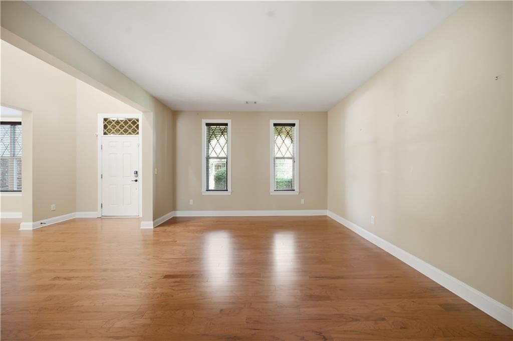 5 bedroom, 4 bathroom, 3,990 sq ft single family residence for sale at 6565 Bentley Ridge Drive, Cumming, GA 30040 — photo 9