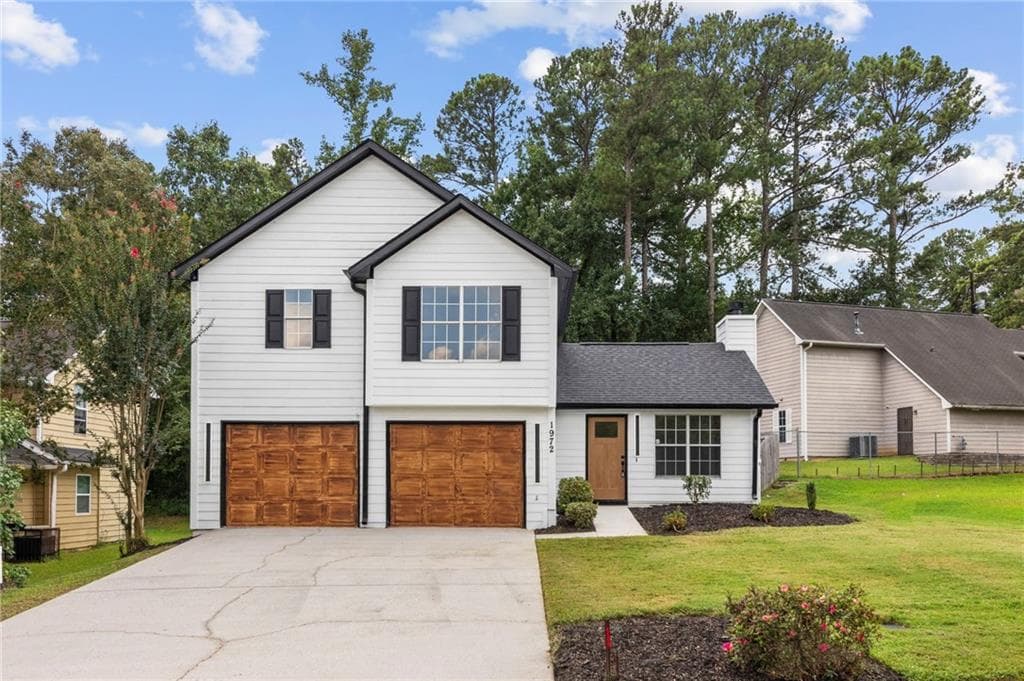 3 bedroom, 3 bathroom, 1,500 sq ft single family residence under contract at 1972 Banks Way, Atlanta, GA 30349