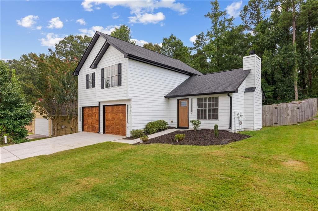 3 bedroom, 3 bathroom, 1,500 sq ft single family residence under contract at 1972 Banks Way, Atlanta, GA 30349 — photo 3