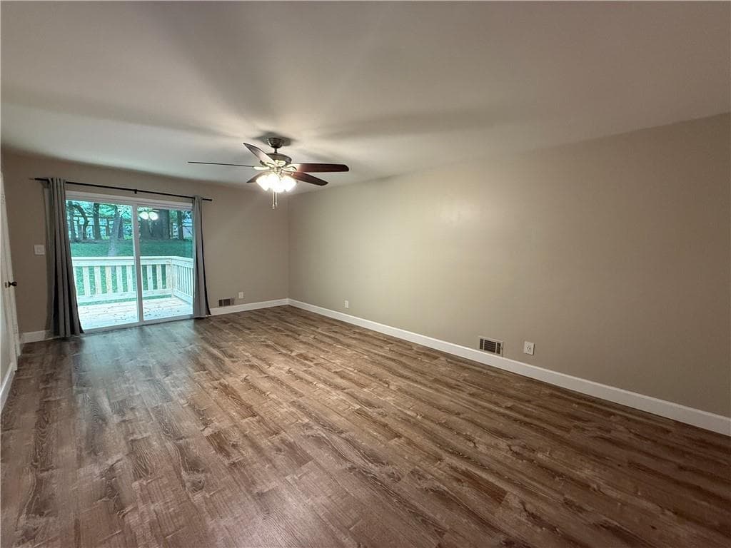 4 bedroom, 2 bathroom, 1,734 sq ft townhouse for rent at 145 Starboard Point, Roswell, GA 30076 for $2,750 a month — photo 7