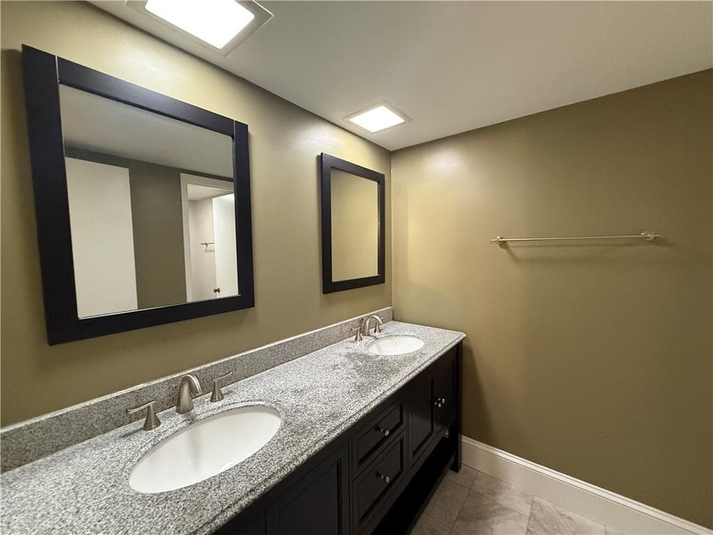 4 bedroom, 2 bathroom, 1,734 sq ft townhouse for rent at 145 Starboard Point, Roswell, GA 30076 for $2,750 a month — photo 10