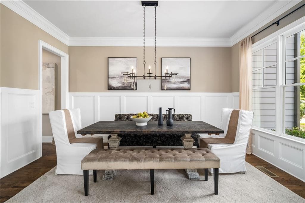 6 bedroom, 5 bathroom, 6,003 sq ft single family residence for sale at 410 Buckfield Lane, Milton, GA 30004 — photo 9