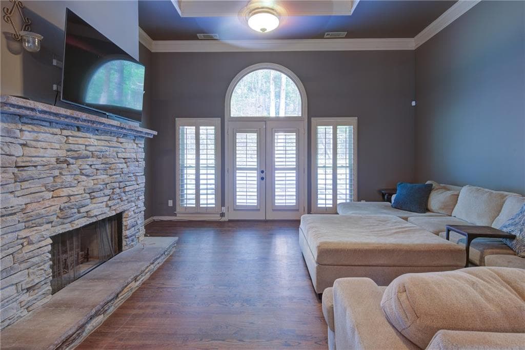 5 bedroom, 3 bathroom, 5,116 sq ft single family residence for sale at 2535 Ashford Drive, Cumming, GA 30041 — photo 10