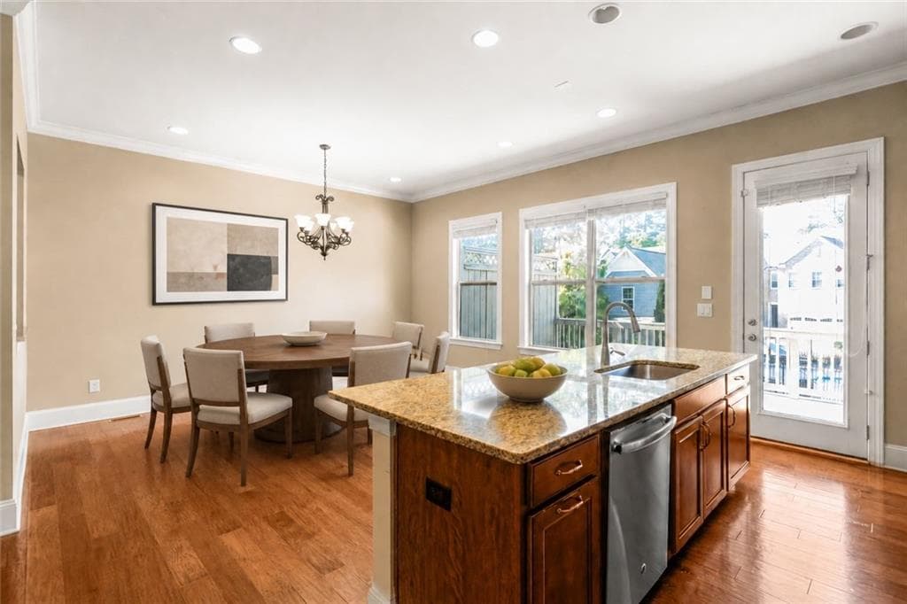 4 bedroom, 4 bathroom, 2,365 sq ft townhouse for sale at 1760 Alec Place, Atlanta, GA 30329 — photo 6