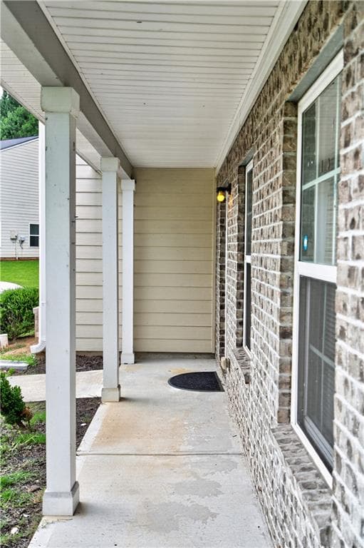 3 bedroom, 3 bathroom, 1,440 sq ft townhouse for sale at 2568 Piering Drive, Lithonia, GA 30038 — photo 3
