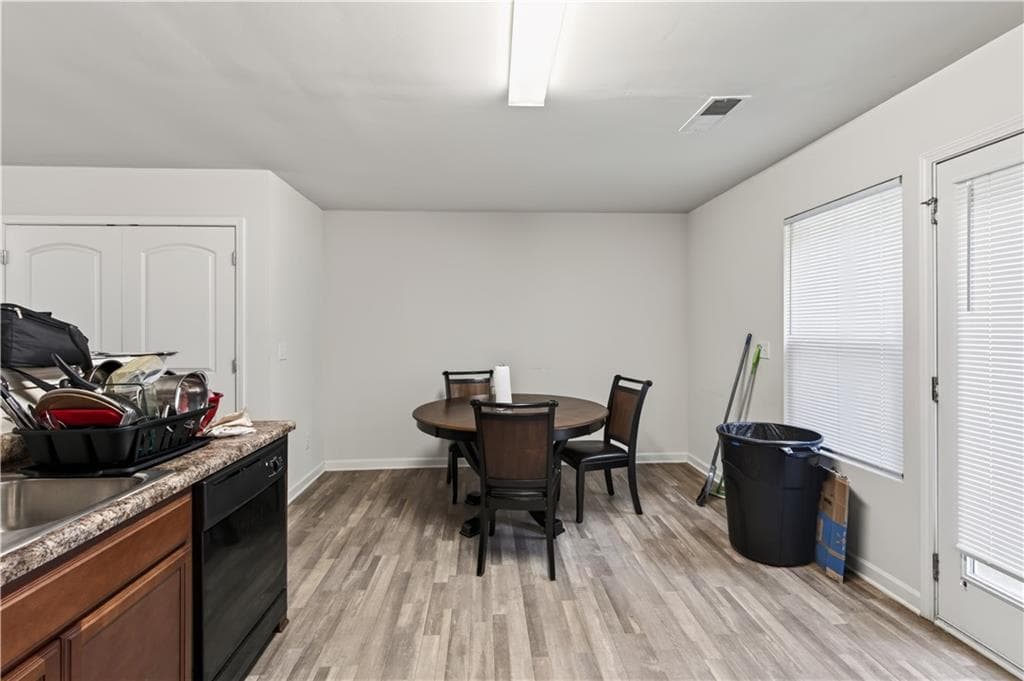 3 bedroom, 3 bathroom, 1,440 sq ft townhouse for sale at 2568 Piering Drive, Lithonia, GA 30038 — photo 10
