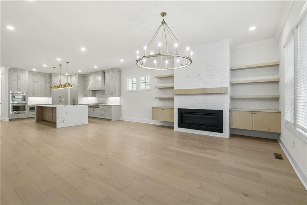 4 bedroom, 6 bathroom, 4,234 sq ft single family residence under contract at 5541 Broad River View, Peachtree Corners, GA 30092 — photo 8