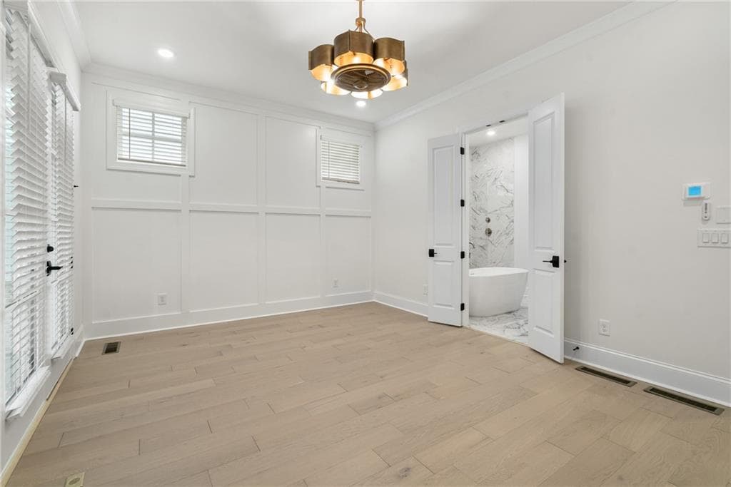 4 bedroom, 6 bathroom, 4,234 sq ft single family residence under contract at 5541 Broad River View, Peachtree Corners, GA 30092 — photo 9