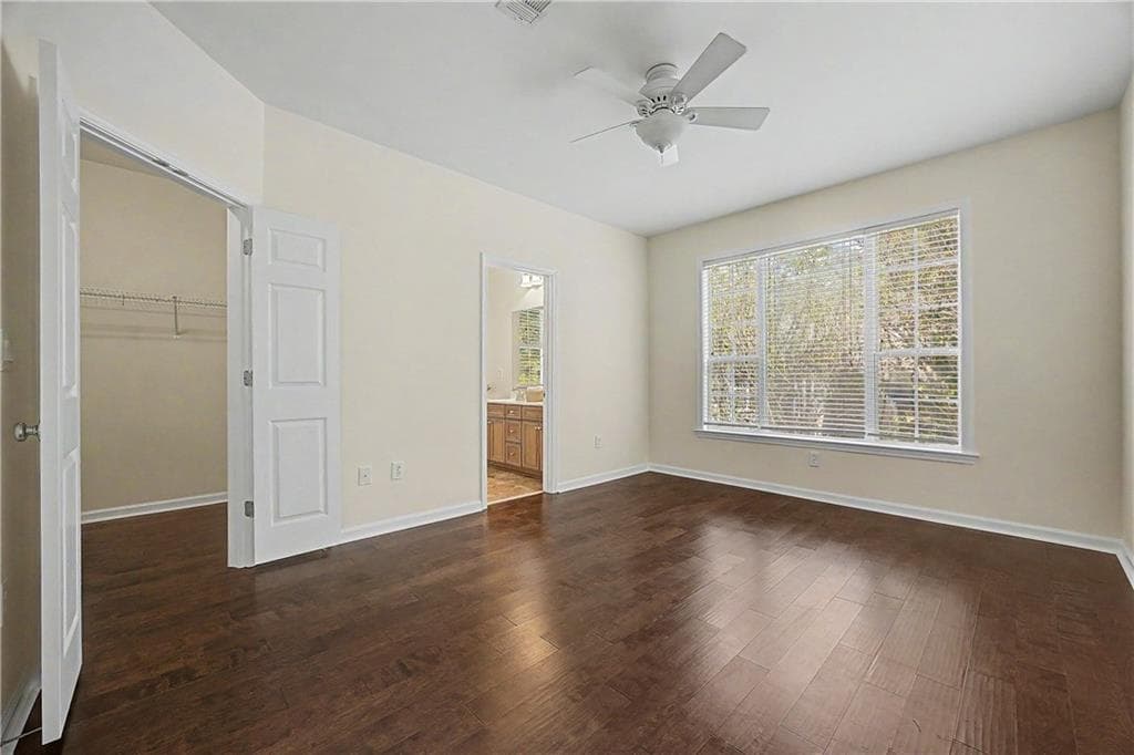 2 bedroom, 2 bathroom, 1,434 sq ft condominium for sale at 2400 Cumberland Parkway 622, Atlanta, GA 30339 — photo 9