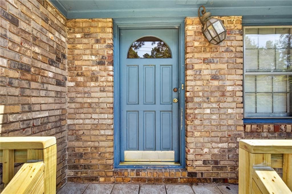 3 bedroom, 2 bathroom, 2,666 sq ft single family residence for rent at 3292 Holly Springs Road, Marietta, GA 30062 for $2,300 a month — photo 2