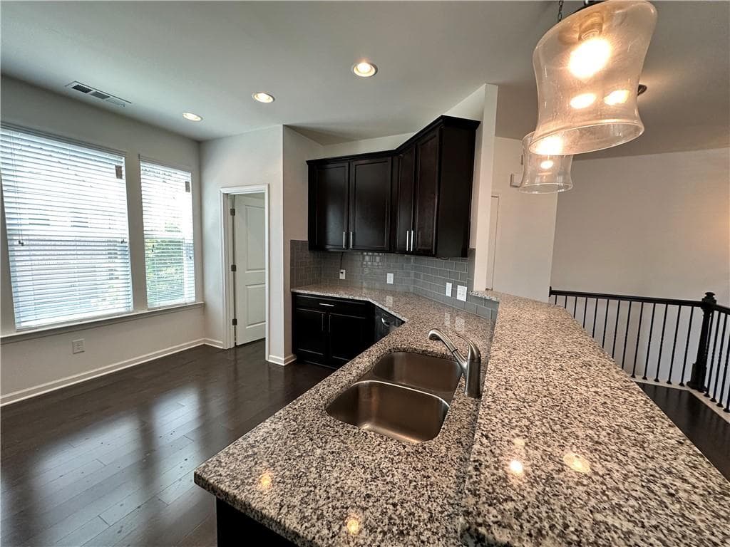 4 bedroom, 4 bathroom, 2,227 sq ft townhouse for rent at 4302 Morning View, Stone Mountain, GA 30083 for $2,595 a month — photo 4